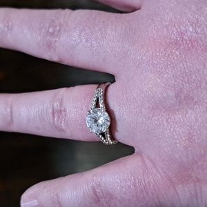 Cz size 8 NWOT .925 sterling silver